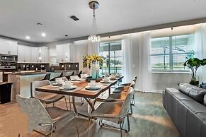 6 Bedrooms S / Storey Lake Home by RedAwning