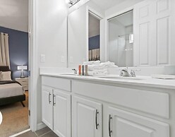 9 Bed 6.5 Bath Solara Resort 9 Bedroom Home by RedAwning