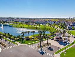 9 Bed 6.5 Bath Solara Resort 9 Bedroom Home by RedAwning