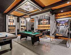 9 Bed 6.5 Bath Solara Resort 9 Bedroom Home by RedAwning