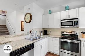 4 Bedroom Lucaya Village Townhouse by RedAwning