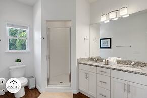 4 Bedroom Lucaya Village Townhouse by RedAwning