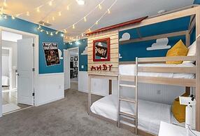 9 Bed Storey Lake Star Wars Dream Home 9 Bedroom Home by RedAwning