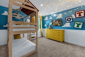 9 Bed Storey Lake Star Wars Dream Home 9 Bedroom Home by RedAwning