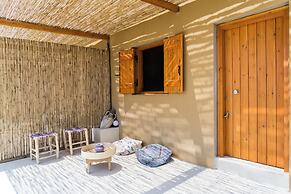 Exoristoi Nature Suites