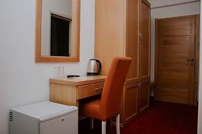 Hotel Serdar