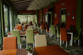 Hotel Serdar