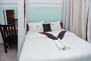 Glamour Apollo Hotel Webuye