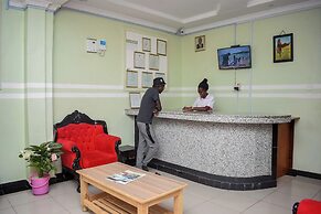 Glamour Apollo Hotel Webuye