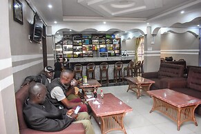 Glamour Apollo Hotel Webuye