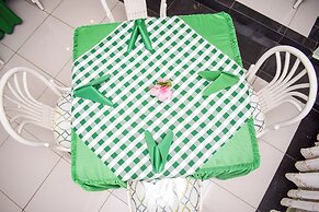 Glamour Apollo Hotel Webuye