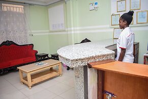 Glamour Apollo Hotel Webuye