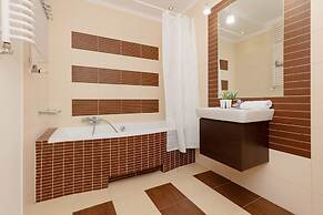 Apartment With 3 Rooms Bemowo by Renters