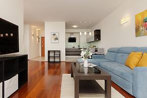 Apartment With 3 Rooms Bemowo by Renters