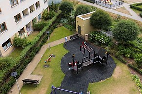 Apartment With 3 Rooms Bemowo by Renters