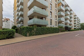 Apartment With 3 Rooms Bemowo by Renters