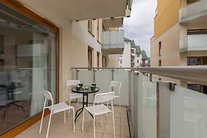 Apartment With 3 Rooms Bemowo by Renters