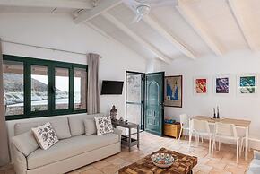 K Waterfront Residence In Mani