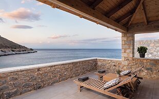 K Waterfront Residence In Mani