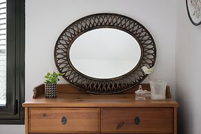 K Waterfront Residence In Mani