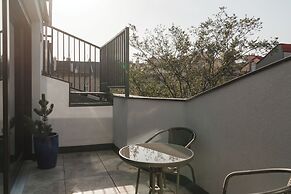 Fragola Apartments Artsquare