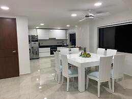 3mr8 Duplex Apartment Close To The Sea With Pool