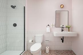 The Neighborhood Hotel-Little Italy