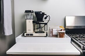 The Neighborhood Hotel-Little Italy