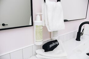 The Neighborhood Hotel-Little Italy