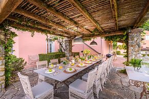 Villa Domus Francigena