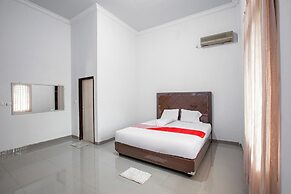 OYO 92587 Homestay Romauli Kampung Radja
