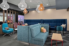 Tru by Hilton Jacksonville Airport I-95