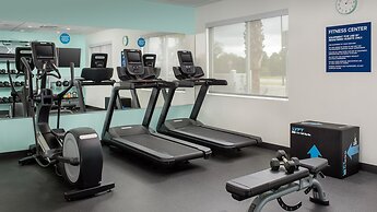 Tru by Hilton Jacksonville Airport I-95