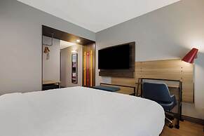 Tru By Hilton Destin