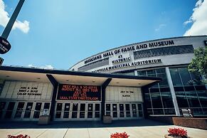 The Bankers Alley Hotel Nashville, Tapestry Collection By Hilton
