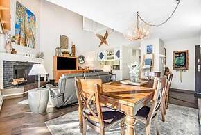 Remodeled and Oversized 2-bedroom Condo in West Keystone With Mountain