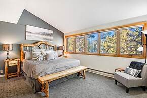 Remodeled and Oversized 2-bedroom Condo in West Keystone With Mountain