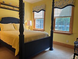 The Inn at Woodsong Acres