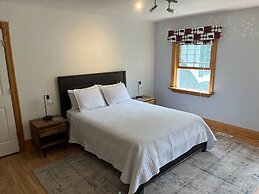 The Inn at Woodsong Acres