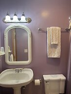 The Inn at Woodsong Acres