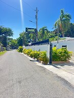 Hotel 1325