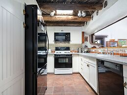 Caster's Retreat by Kokopelli Property Management