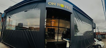 On Hostel premium com traslado e cafe