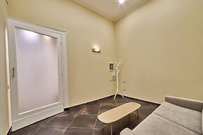 Via Niccol Tommaseo 14