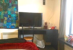 StayCentral - Tranquil Townhouse