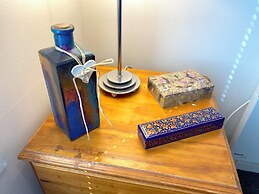 StayCentral - Tranquil Townhouse