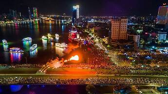 My Khe Beach 3 Bedrooms Apartment