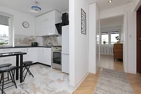 Warsaw Apartment Dobra by Renters