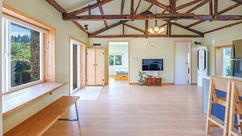 Jeju Doldamhankil Pension