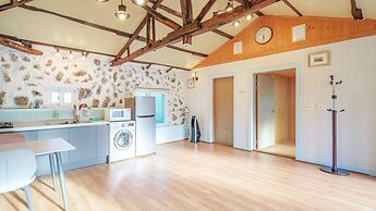 Jeju Doldamhankil Pension